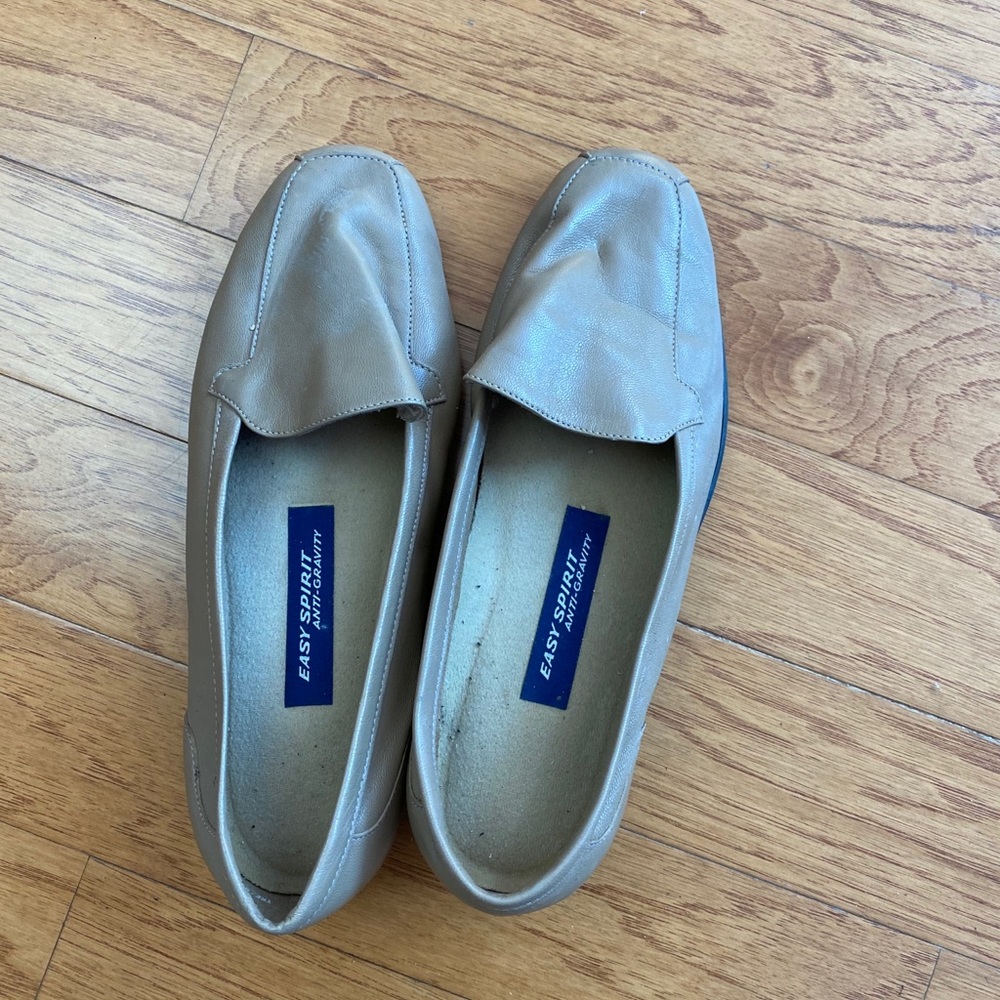 Comfortable Easy Spirit Anti Gravity